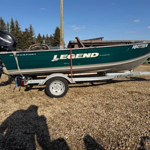 2008 Legend 14’ Pro Sport Aluminum Fishing Boat w/ 2008 Mercury 25hp, 4-Stroke Outboard & Minkota Elec Trolling Motor, EZ Loader Trailer, Silver,  VIN