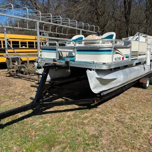 2000 Godfrey Marine Pontoon w/ Trailer - Cameron, WI