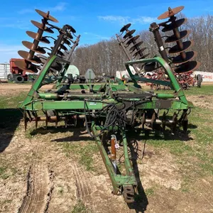 John Deere 235 Disk - Prairie Farm Wi