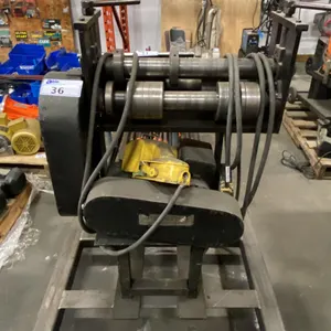 INDUSTRIAL METAL ROLLING/FORMING MACHINE ON METAL STAND