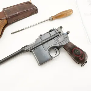Waffenfabrik Mauser C96 "Red 9" 9mm