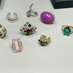 8 assorted fashion rings