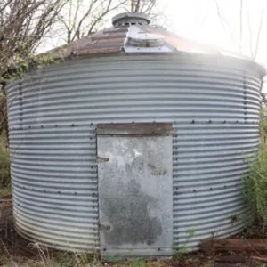 Read Steel 1,100 Bushel Grain Bin