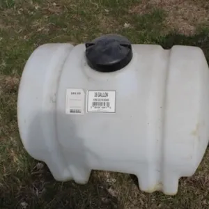 35 gal. Horizontal Leg Water Tank