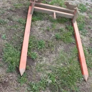 Farm Star Fast Hitch Bale Carrier, 1500lb. Cap.