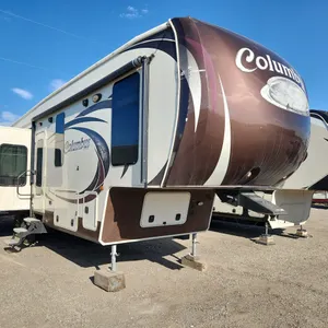 2013  Forest River  Palomino Columbus 320RS 32ft. T/A 5W