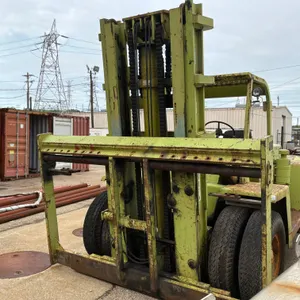 CLARK C500HY300 28000 LBS ROUGH TERRAIN FORKLIFT SN: HY2036-1-2866