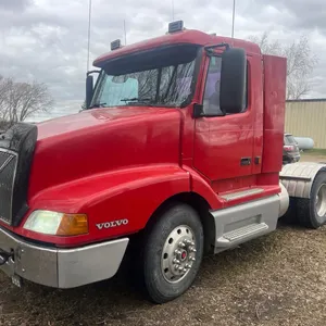 OFFSITE - 1998 Volvo semi with D12 diesel Volvo motor