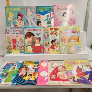 Paper Dolls