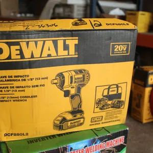 20V DEWALT 1/2IN DRILL