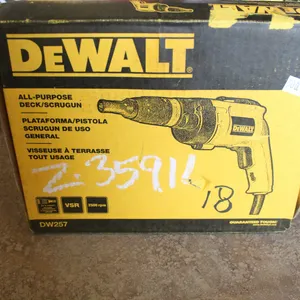DEWALT ALL PURPOSE DECK/SCRUGUN