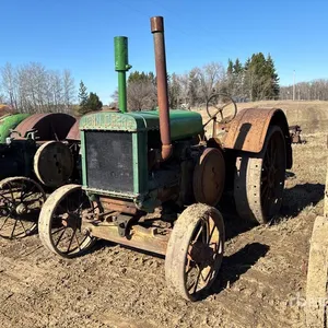 John Deeer D Antique Tractor