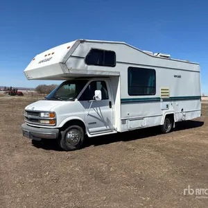 1999 Vanguard Empress Motor Home