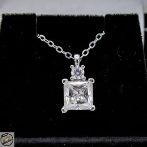 #4236-1.50 CT GRA CERTIFIED PRINCESS CUT MOISSANIT