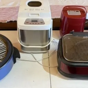 Breadmaker, 2 Cook's Essentials Perfect Cookers,