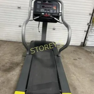 Star Trac IPXO Comm. Treadmill