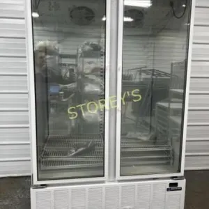 Masterbilt 2dr Glass Upright Freezer - Refurbished