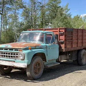Ford F702 Single Axle Grain Truck