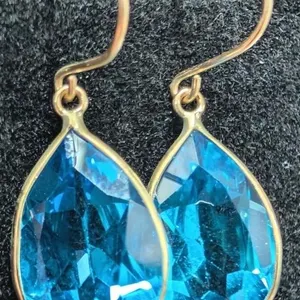 7.1ct Blue Topaz & 10k gold Earrings