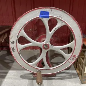 Vintage CS Bell & Co Iron Grinder No 3