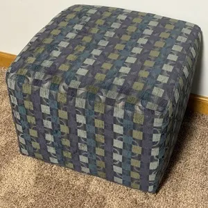 Ottoman on Wheels 20x20x17