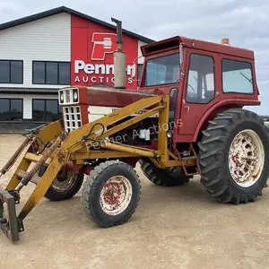 1972 International 1066 Tractor w/ Loader, 3Pth