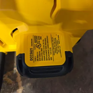 DeWalt DCCS621 Cordless Chainsaw, 20V Max