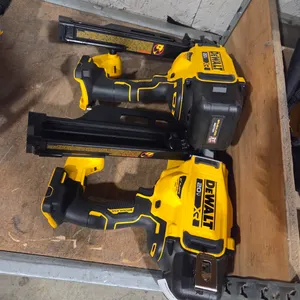 (2) Dewalt DCN920 Cordless Plastic Collated Framing Nailers, 20V, Electric