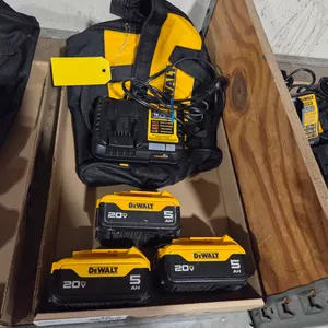 (3) Dewalt 20V 5Ah Lithium Ion Batteries With DCB1104 Charger