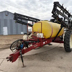 Demco 1000 Gallon Pull Type Sprayer