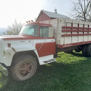 1976 International Loadstar 1600 straight truck with Omaha Stand stock box