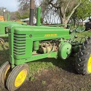 John Deere A tractor