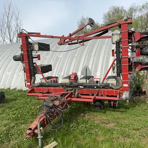 White 6100 8row36 planter