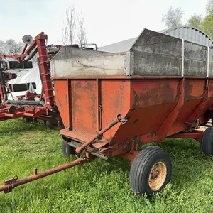 Rear dump silage wagon on 6 bolt Westendorf running gear