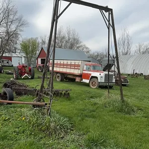 Wagon hoist