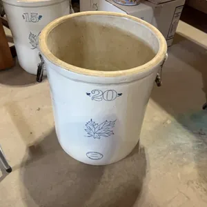20 Gallon Western Stoneware Crock