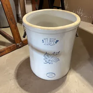 15 Gallon Western Stoneware Crock