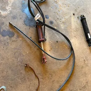 Red Hydraulic Cylinder With Hoses