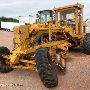 1972 Caterpillar 12F rigid frame motor grader