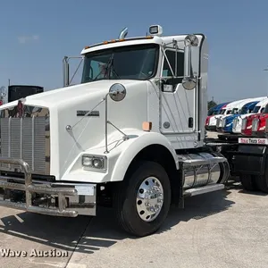 2019 Kenworth T800 semi truck