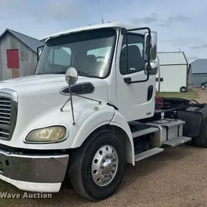 2012 Freightliner M2 112 semi truck