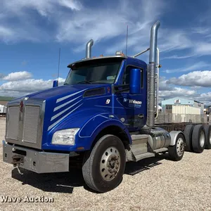 2015 Kenworth T880 truck cab and chassis
