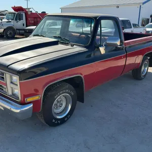 1986 Chevrolet C/R 10/1500 Pickup, 8 Cyl, Red, Not Safetied, Has TOD, Running!