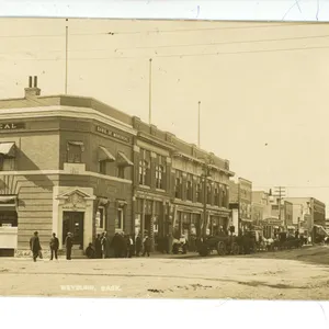 Vintage RPPC – “Weyburn, Sask”