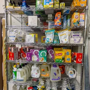 LARGE LOT OF CLEANING SUPPLIES INCLUDES SWIFFER