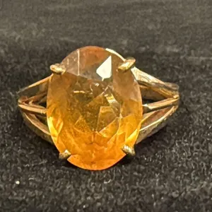APPROX 10K+ LADIES RING SET WITH YELLOW STONE (5.8G)
