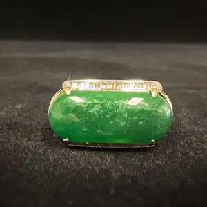 APPROX 18K MENS RING SET WITH JADEITE & DIAMONDS (.015-.02CT, 9.9G)