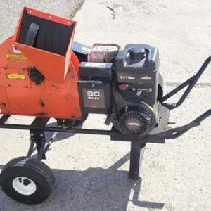 DR Wood Chipper - 9 HP Briggs & Stratton