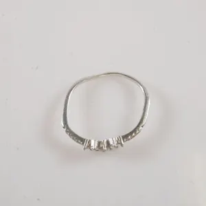 White Metal Ring w/Clear Stones