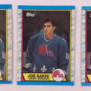 1989-90 O-Pee-Chee / Topps Joe Sakic Quebec Nordiques Rookie Card Lot (3 Cards)